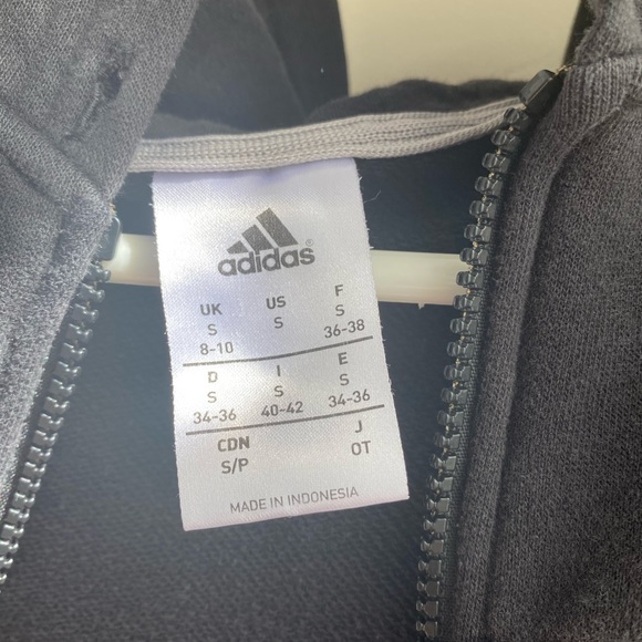 Adidas jacket - Picture 1 of 5